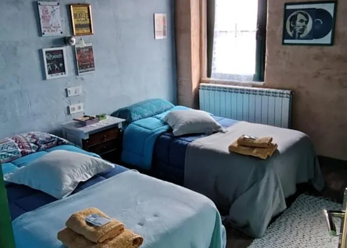 호스텔 Alberguecasaflor Murias de Rechivaldo