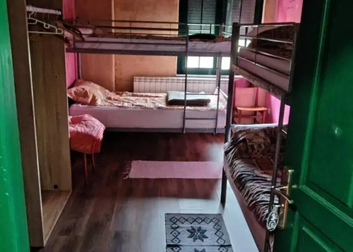 Alberguecasaflor Auberge de jeunesse *